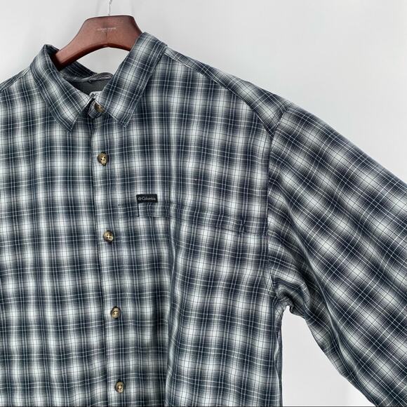 Columbia omni-shield grey plaid button down shirt men’s medium - Picture 2 of 7